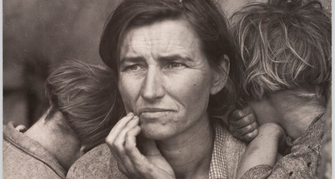 fotografia del 1936 di una mamma povera con i suoi due bambini